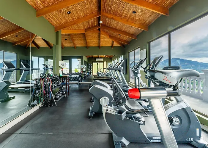 Apartamento 360 Splendor 208f- Ocean View Condo, Breakfast