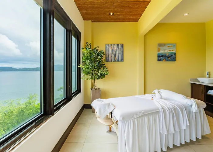 Apartamento 360 Splendor 208f- Ocean View Condo, Breakfast *
