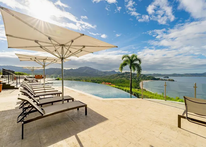 360 Splendor 208f- Ocean View Condo, Breakfast Playa Flamingo